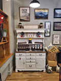 The Willow Hutch